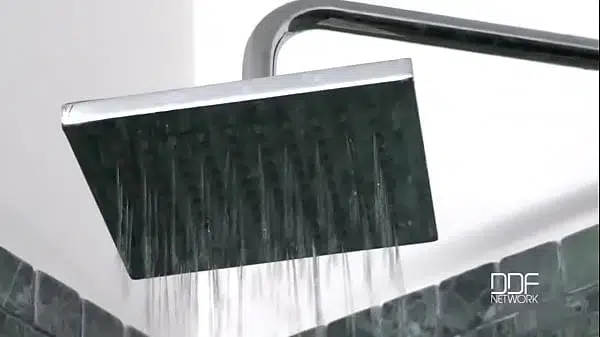 Newbie Temptress Stiffens Us!