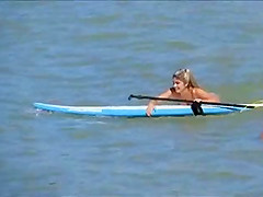 Powerful zoom in thong bikini girl !