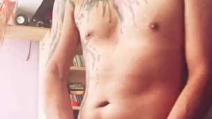 Rica jalada de verga por la mañana….