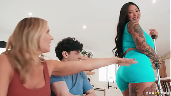 Wanting Your Stepmom’s / Brazzers/ Enter XVPROMO