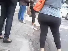 coroa baixinha e bunduda leg
