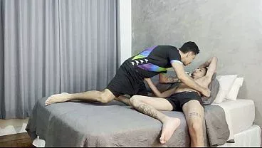FUDENDO O NOVINHO GOSTOSO