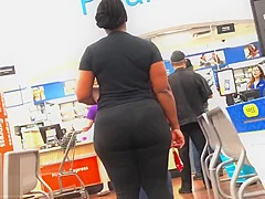 Candid Ass in Leggings 2