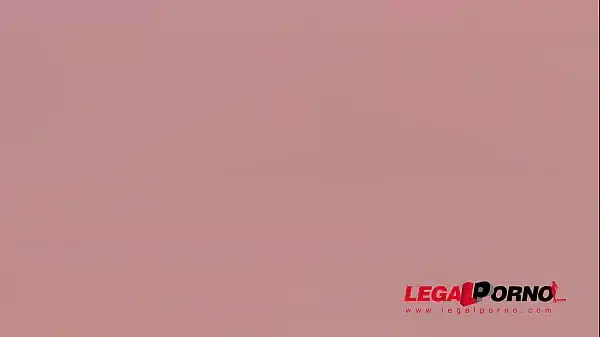 Cindy Shine’s perfect asshole double anal fucked by huge cocks SZ2281