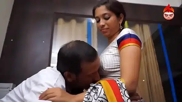 Indian doctor seduces Hindu patient