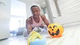 Maid’s Cleaning Skills Earn Him A Nice Big Fat Tip