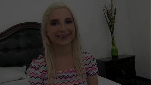 MOFOZO.com – Blonde Amateur Wants To Deepthroat The Cock