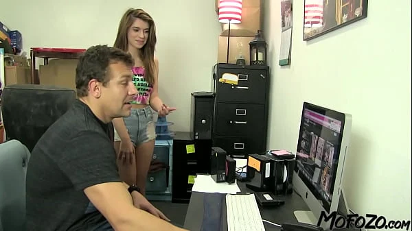 MOFOZO.com – Intense Sex Video With The Step Daughter