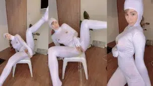 The person I met on the site made me look strange and took a name-calling masturbation video