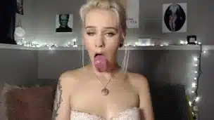 Drooling Baby Can’t Stop Showing Tongue Off For Daddy