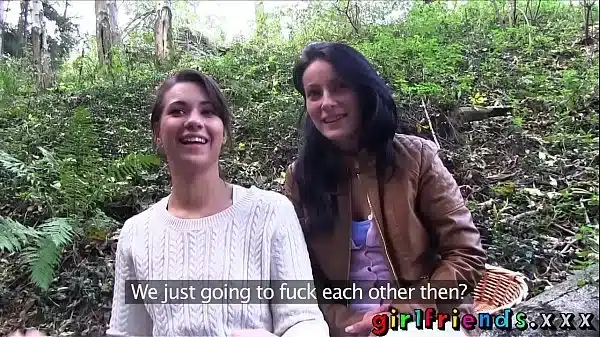 Girlfriends Babes get dirty in cabin sextape