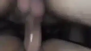 La novia de mi amigo quiere coger y se viene
