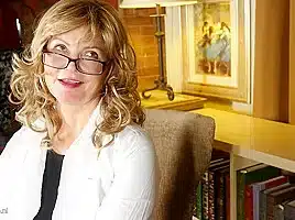 Married Grandma Goes Secretly Anonymous Naked! – MatureNl