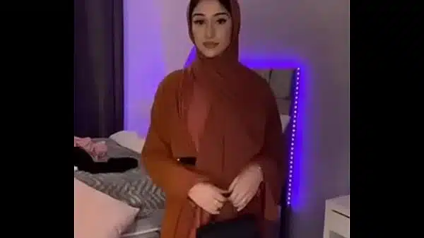 Pakistani face girl