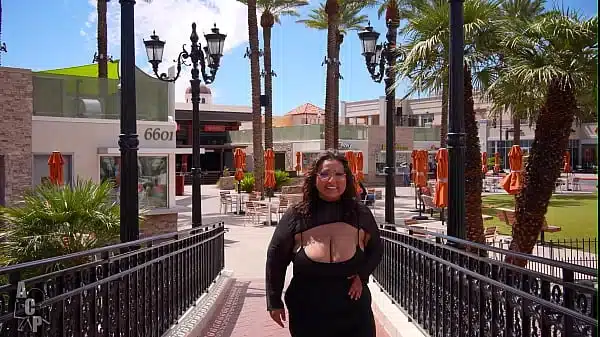 Rising BBW Star Looking Stunning In Las Vegas