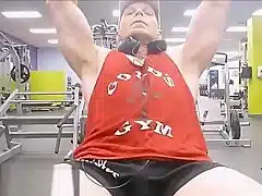Training Gym then Flex in Aussie Back yard Free balling Muscle Pump Video