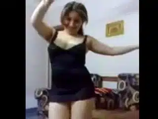 Big-Titted Arab Girl’s Sexy Dance