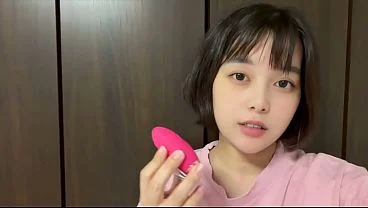 彼氏と2週間えっちしてなくて寂しすぎて1人でシてしまう女子大生。