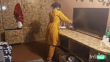 Hot Pakistani girl foreplay and kissing part 1