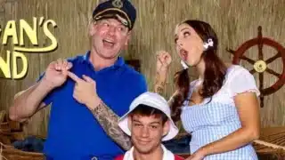 Humk Captain & Nerdy Gilligan Tag Team Hot Marie-Anne – Biphoria