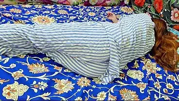 My whore step mom wakes me up in the best way she knows stepson Ne Soti Hoi Stepmom ki Chudai kardi