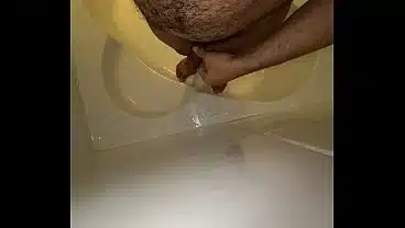 Sloppy mastrubation cumshot handjob cumshot Pakistani in United Kingdomhot shower cumshot sloppy use body wash – Sherazi533