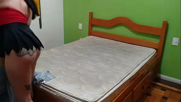 VIREI EMPREGADINHA DO BLUEZAO YOUTUBER FIZ TUDO O QUE ELE ME ORDENOU DIREITINHO